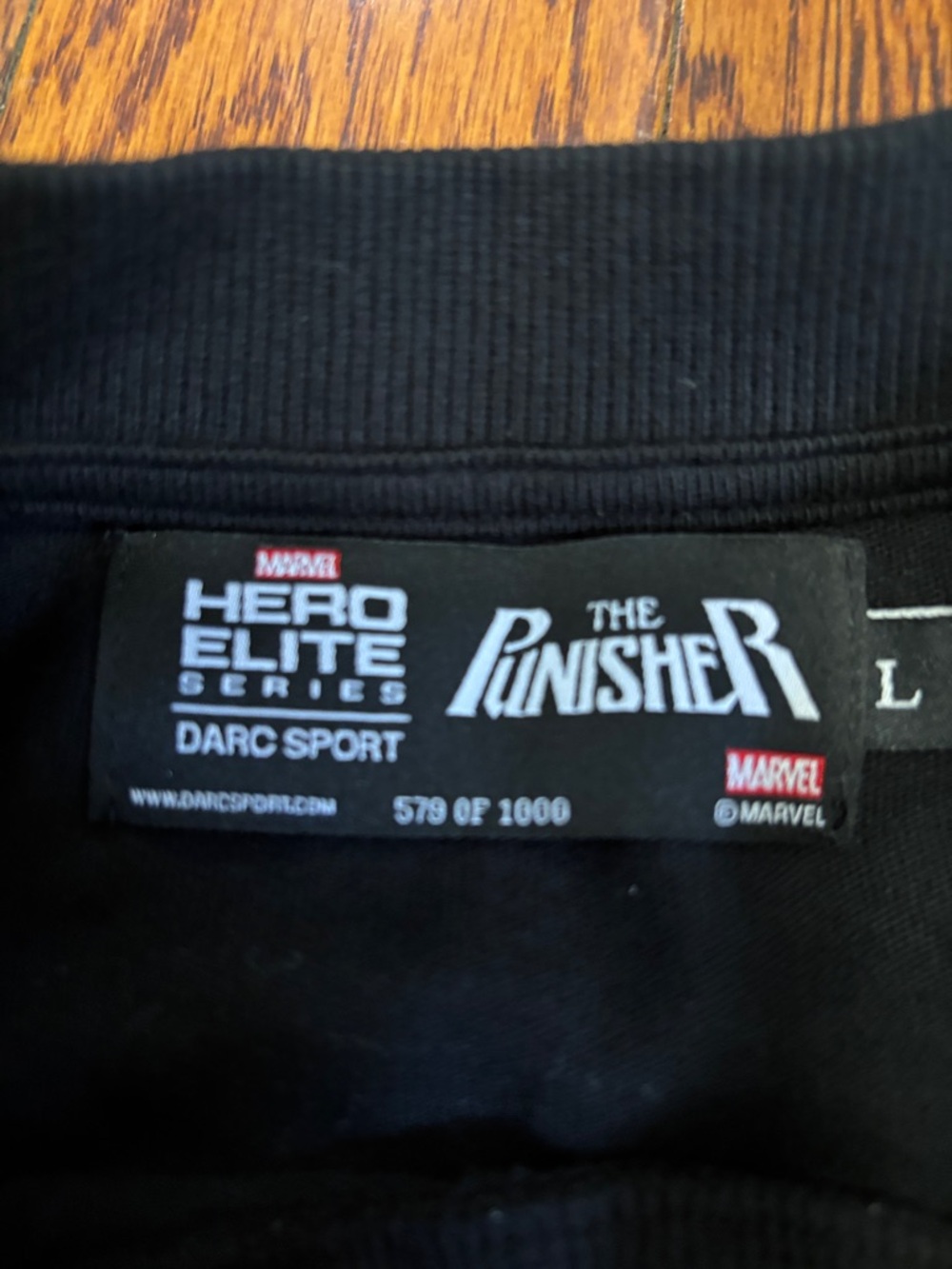 Darc Sport Marvel The Punisher Black Shirt Size: Large NWT - Picture 6 of 7